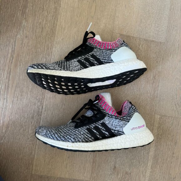 Adidas ultra boost uncaged breast cancer awareness 8.5 - Picture 3 of 5